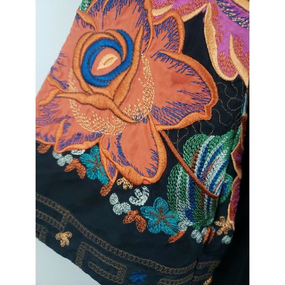Da-Nang Silk Blouse Embroidered Bell Sleeve - Picture 4 of 8